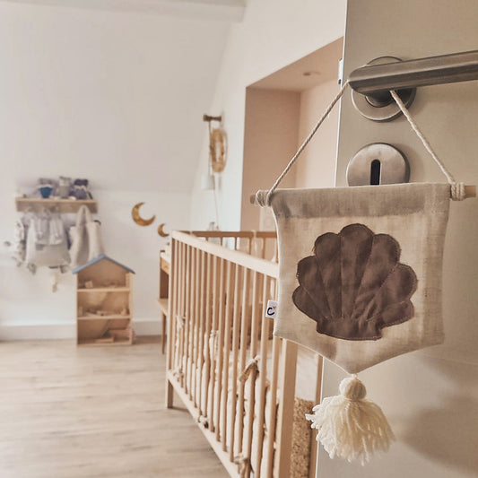 Guirlande fanion pour la décoration de chambre de bébé